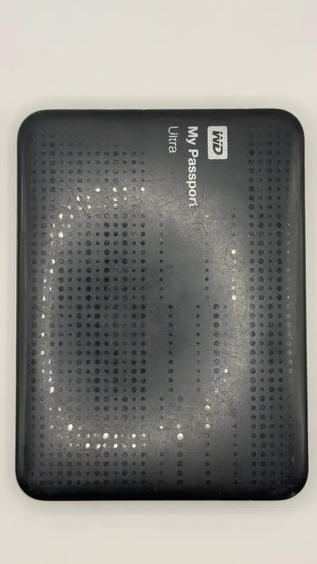 WD My Passport Ultra 1TB External Hard Drive - Black (WDBZFP0010BBK) — photo 2