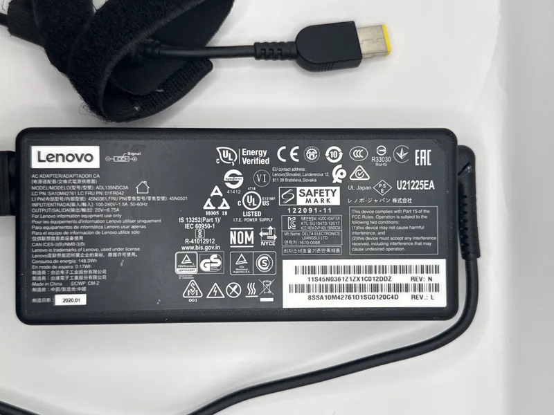 Lenovo 135W Slim Tip AC Power Adapter (ADL135NDC3A) — photo 2