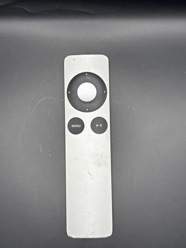 Apple Remote (Aluminum)