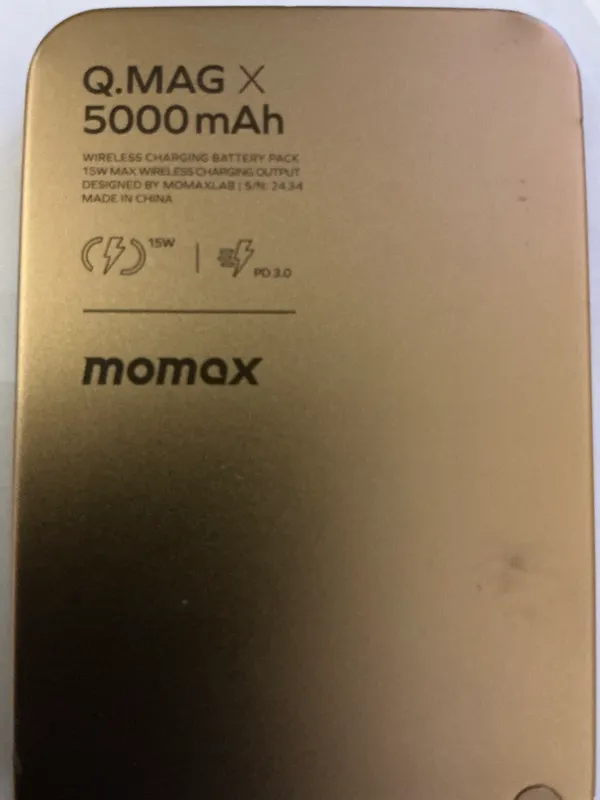 Momax Q.Mag X 5000mAh Magnetic Wireless Power Bank (Gold) - Model IP116A — photo 3