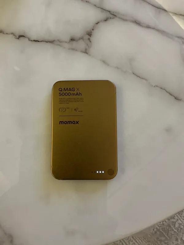 Momax Q.Mag X 5000mAh Magnetic Wireless Power Bank (Gold) - Model IP116A — photo 1