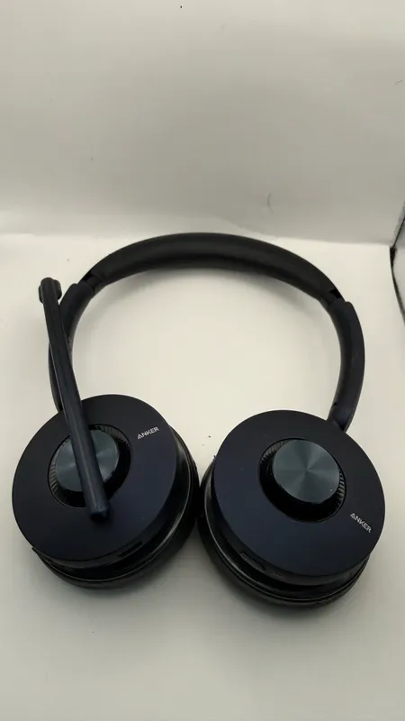Anker Wireless On-Ear Headset with Boom Mic and Hard Case — photo 2